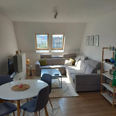 公寓 075 图兹拉