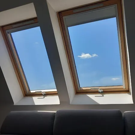 Apartment 075