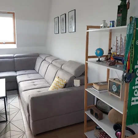 075 Apartment *